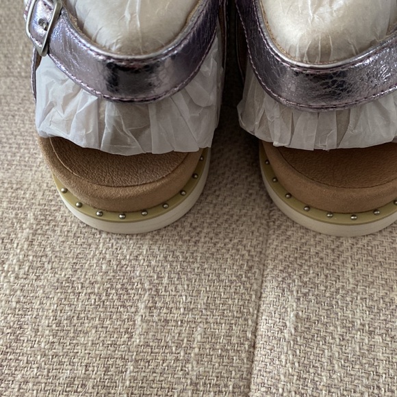 Earth Grove Fuji Leather Sandal Violet - Picture 5 of 5
